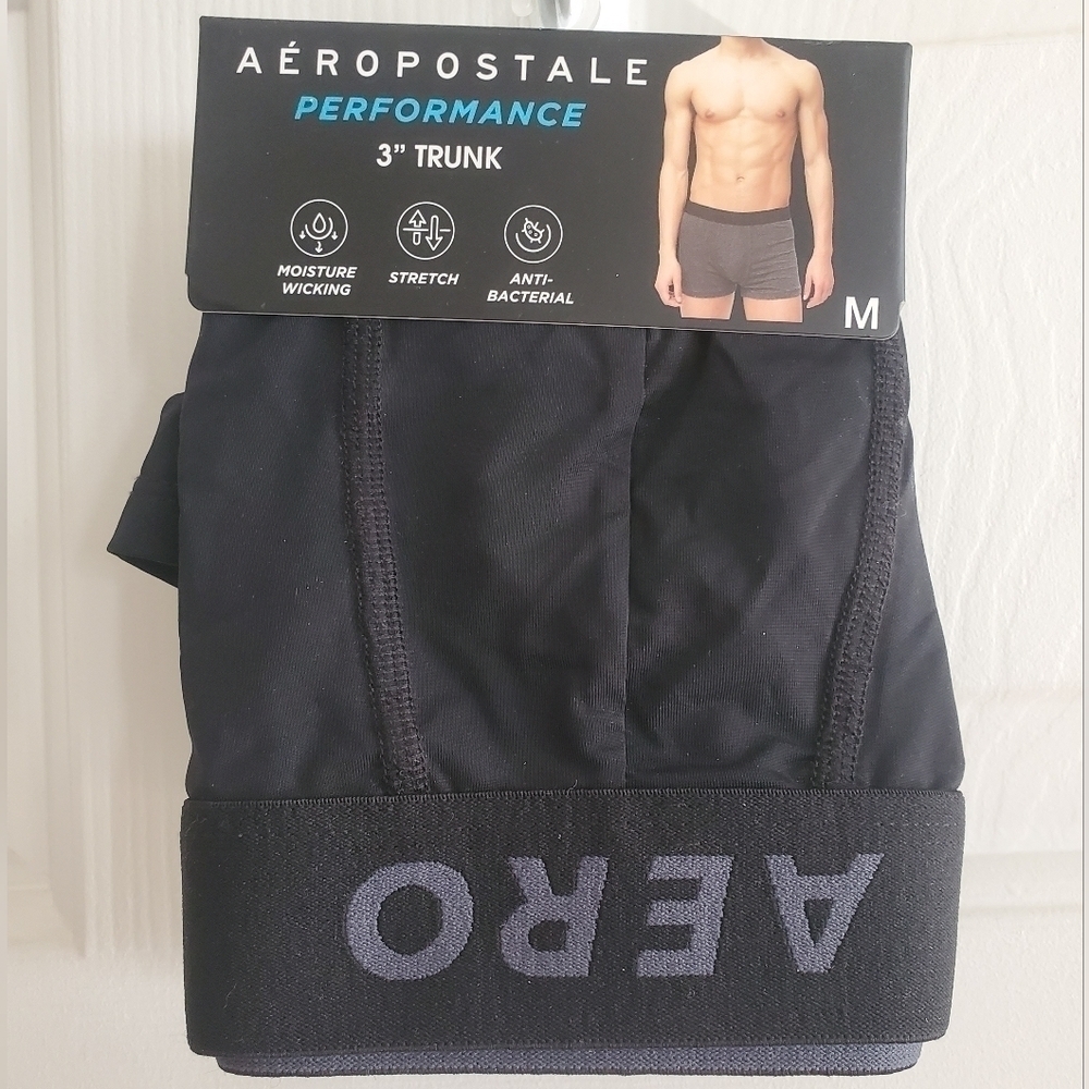 Aeropostale Performance 3" trunk men's size medium